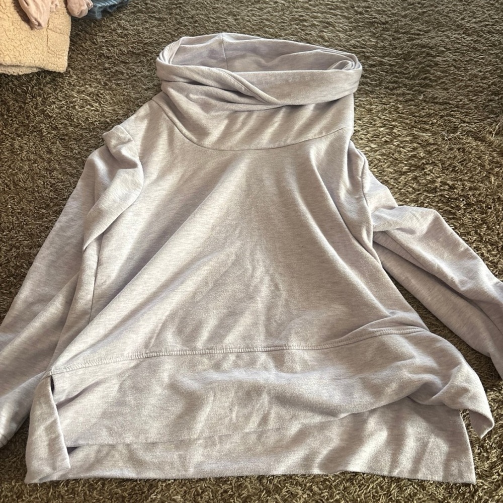 Yogalicious Pullover